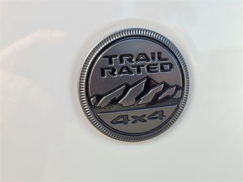 Used 2026 Jeep Gladiator Sport image 13