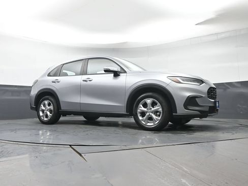 Certified 2024 Honda HR-V LX image 33