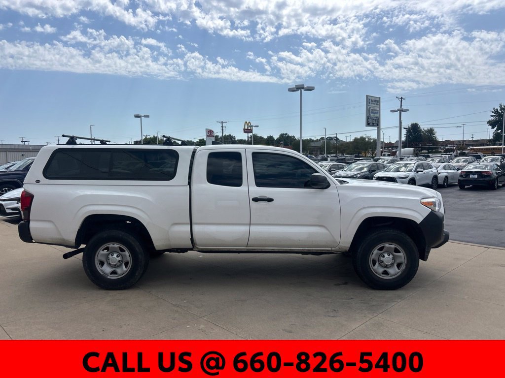 Used 2022 Toyota Tacoma SR RWD image 4