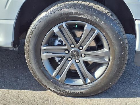 Used 2023 Ford F150 Lariat w/ Equipment Group 502A High image 9