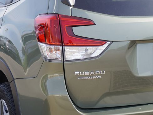 Used 2019 Subaru Forester Premium image 9