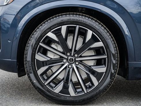 New 2026 Volvo XC90 B6 Ultra w/ Lounge Package image 17