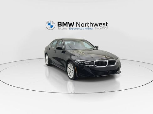 New 2026 BMW 330i xDrive Sedan w/ Premium Package AWD/4WD image 7