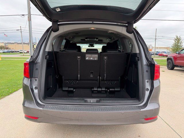 Used 2021 Honda Odyssey Touring image 12