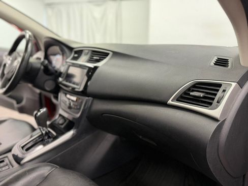 Used 2019 Nissan Sentra SR w/ Premium Package (SR) FWD image 49