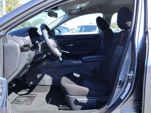New 2025 Nissan Sentra SR image 7