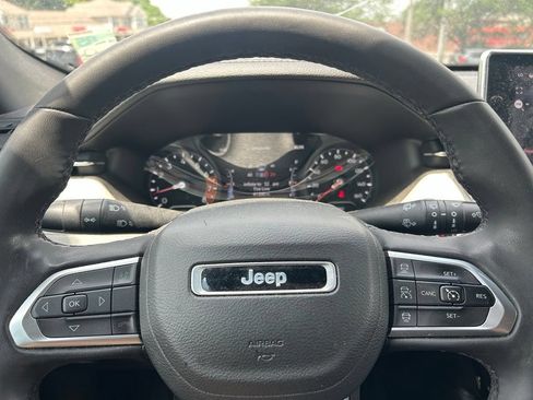 Used 2023 Jeep Compass Limited AWD/4WD image 16