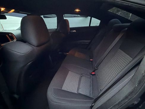 Used 2019 Dodge Charger GT RWD image 5