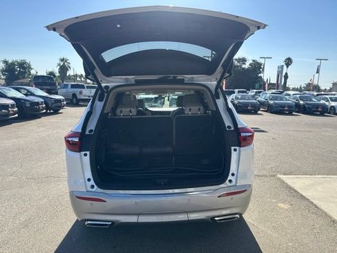 Used 2020 Buick Enclave Essence FWD image 5