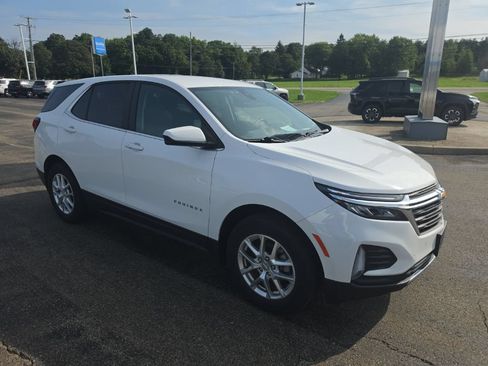 Used 2024 Chevrolet Equinox LT AWD/4WD image 1
