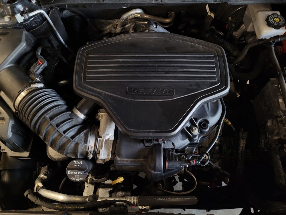 Used 2022 GMC Acadia Denali w/ Denali Ultimate Package FWD image 30