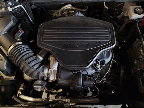 Used 2022 GMC Acadia Denali w/ Denali Ultimate Package FWD image 30