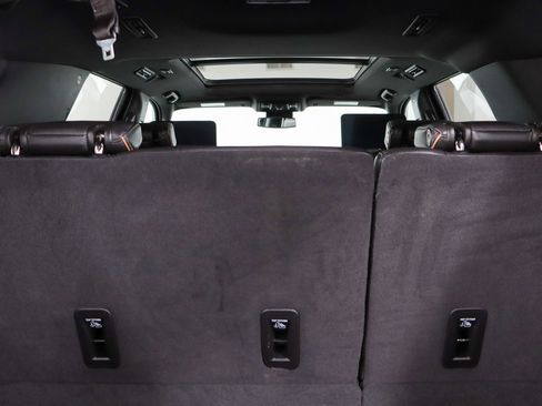 Used 2024 GMC Yukon AT4 w/ Technology Package image 35