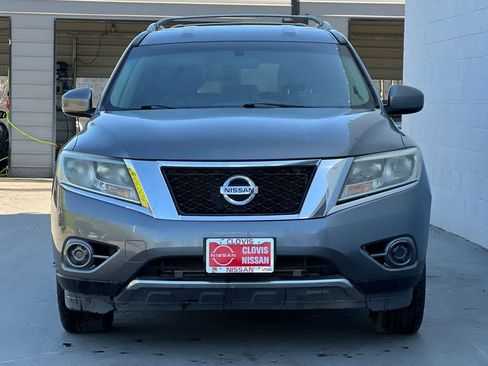 Used 2015 Nissan Pathfinder S image 11
