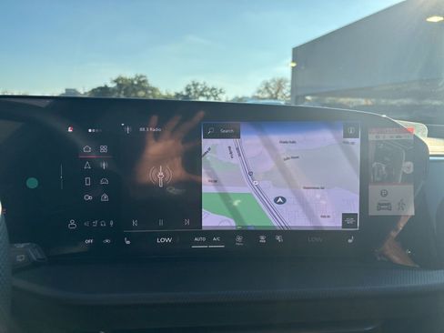 New 2025 Audi SQ5 Premium Plus image 19