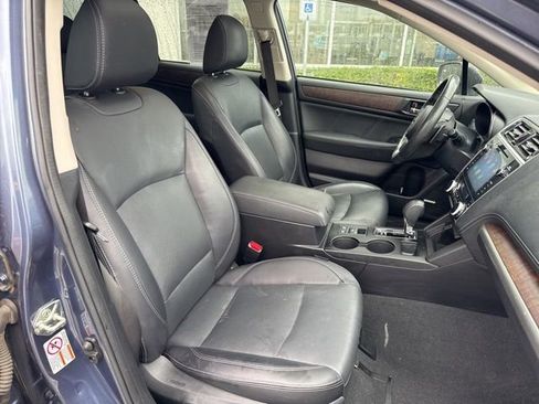 Used 2018 Subaru Outback 2.5i Limited image 12
