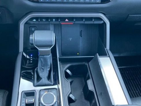 Used 2025 Toyota Sequoia Limited w/ Tow Technology Package AWD/4WD image 54