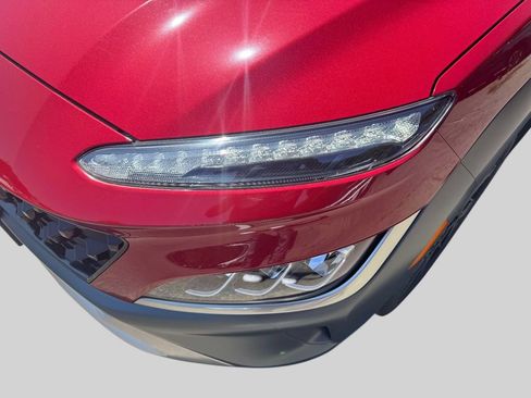 Used 2022 Hyundai Kona Limited AWD/4WD image 7