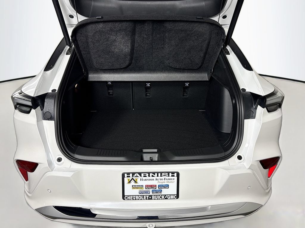 New 2026 Buick Envista Avenir FWD image 24