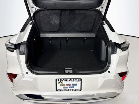 New 2026 Buick Envista Sport Touring FWD image 24