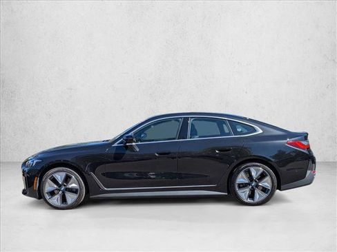 Used 2025 BMW i4 eDrive40 w/ Premium Package RWD image 9