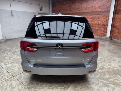 Used 2023 Honda Odyssey Touring image 4