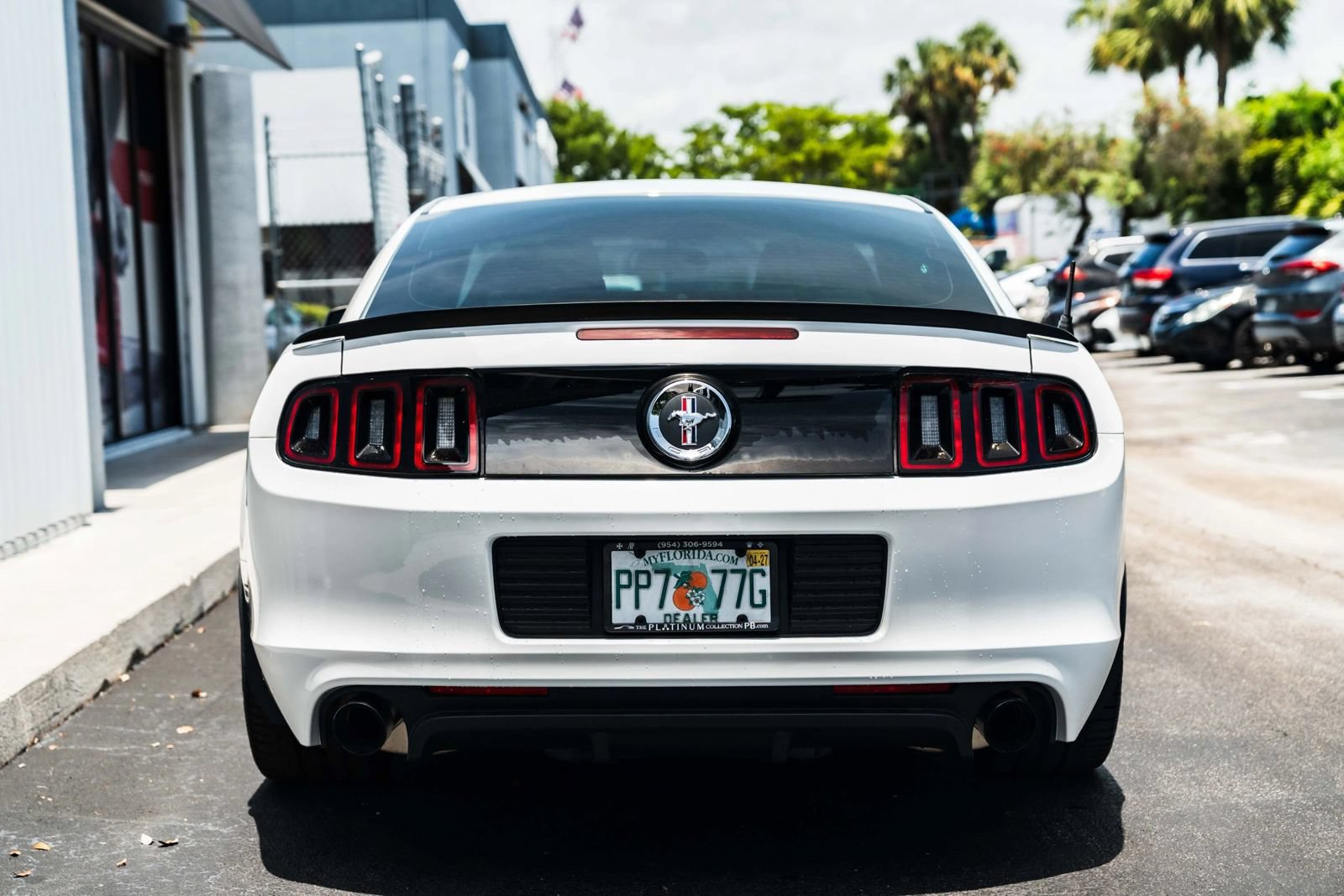 Used 2013 Ford Mustang Boss 302 w/ Boss 302 Accessory Pkg RWD image 9