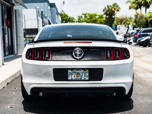 Used 2013 Ford Mustang Boss 302 w/ Boss 302 Accessory Pkg RWD image 9
