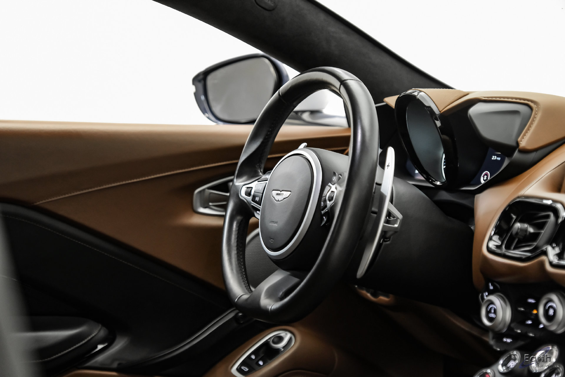 Used 2020 Aston Martin V8 Vantage Coupe RWD image 48