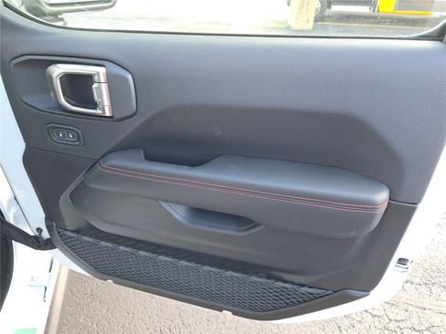 New 2026 Jeep Wrangler Rubicon image 6