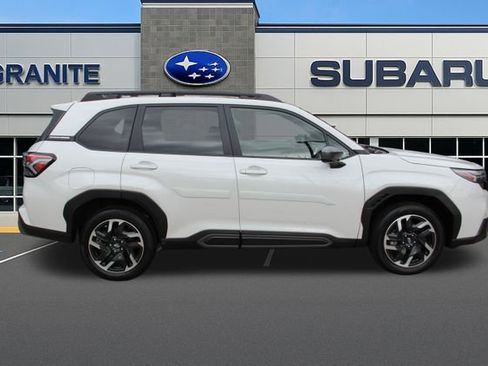Used 2025 Subaru Forester Limited AWD/4WD image 11