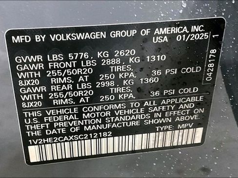 New 2025 Volkswagen Atlas Cross Sport SE image 14