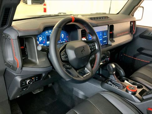 Used 2025 Ford Bronco Raptor image 18