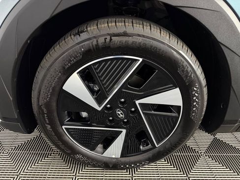 Used 2026 Hyundai Ioniq 5 SE image 11