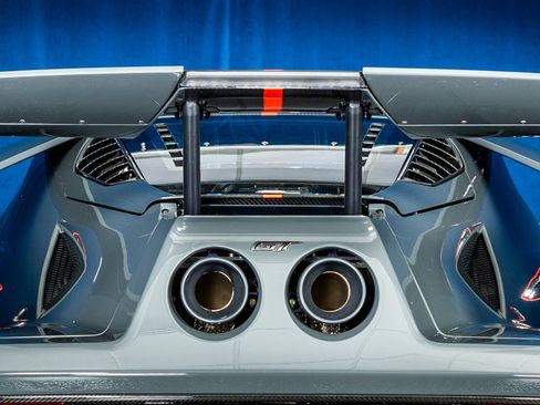 Used 2020 Ford GT Carbon Series image 10