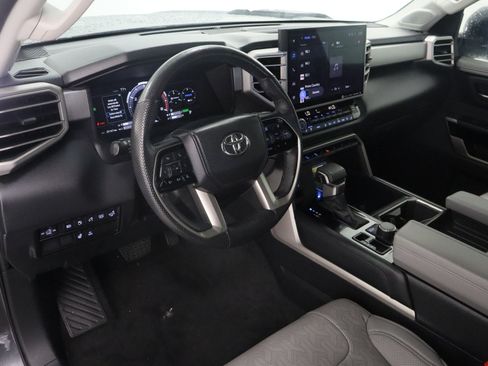 Used 2024 Toyota Tundra Limited AWD/4WD image 14