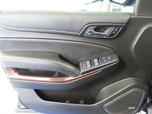 Used 2018 GMC Yukon SLE w/ Convenience Package AWD/4WD image 9