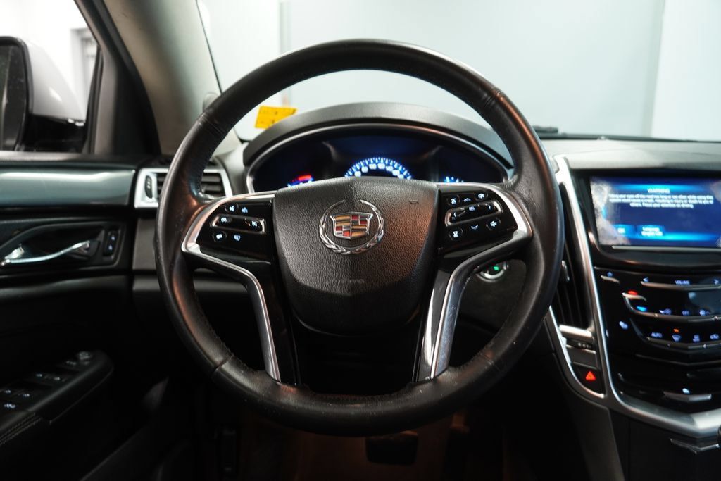 Used 2015 Cadillac SRX FWD image 17