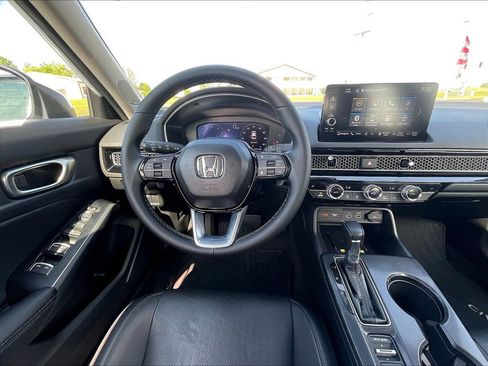 Certified 2024 Honda Civic Touring image 8