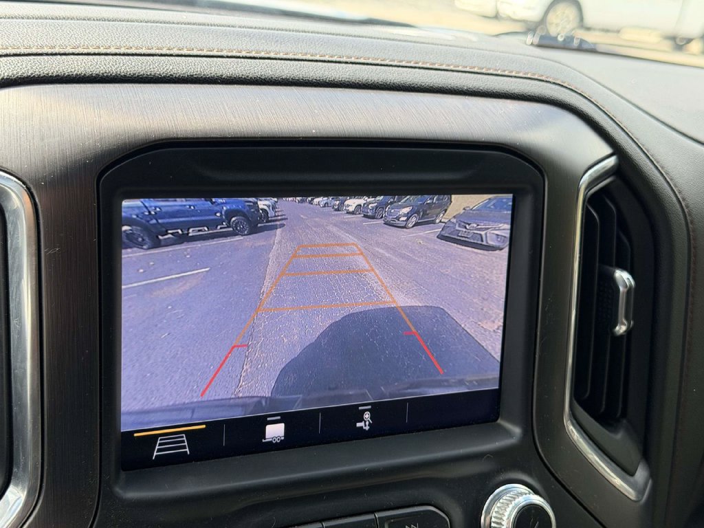 Used 2019 GMC Sierra 1500 AT4 w/ AT4 Premium Package AWD/4WD image 4