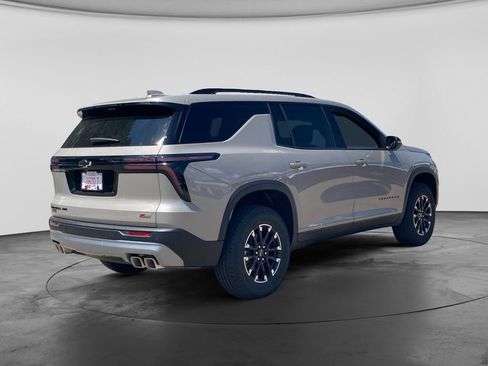 New 2026 Chevrolet Traverse Z71 w/ Driver Confidence Package AWD/4WD image 8