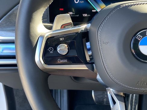 Used 2025 BMW 740i w/ Premium Package image 66