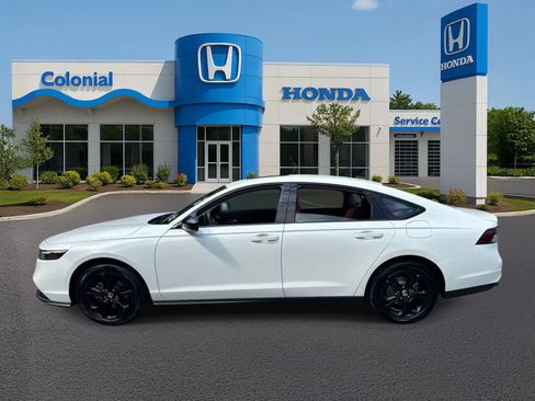 Used 2025 Honda Accord SE image 3