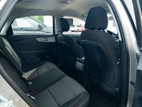 Used 2022 Kia Forte LXS FWD image 22