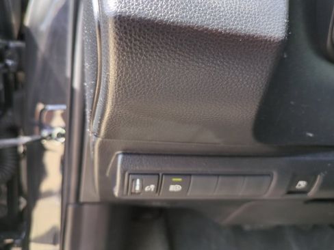 Used 2023 Toyota Corolla LE w/ LE Convenience Package FWD image 13