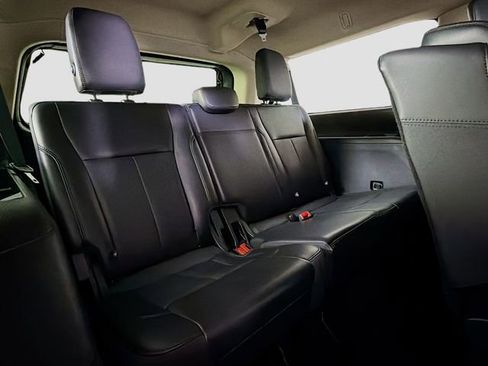 Used 2024 Ford Expedition Max XLT image 29