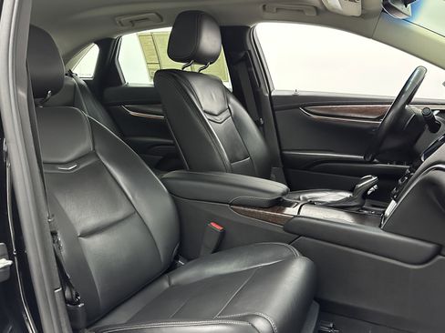 Used 2019 Cadillac XTS Luxury image 36