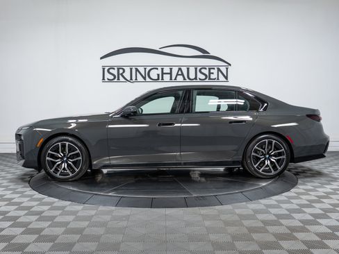 New 2026 BMW 740i xDrive image 8