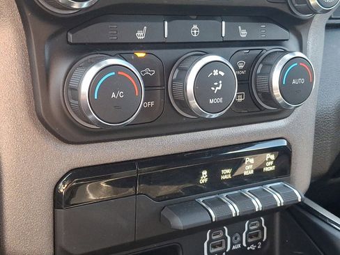 Used 2022 RAM 1500 Big Horn w/ Built-to-serve Edition image 15