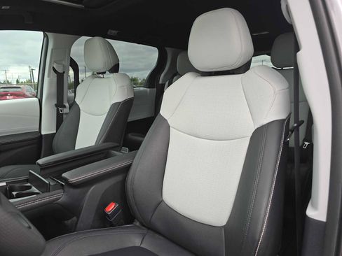 Certified 2026 Toyota Sienna XSE AWD/4WD image 23